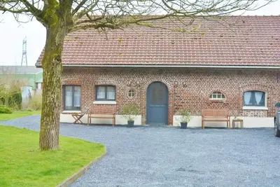 Image de Gîte 2 à 8 personnes avec 3 chambres et 3 salles de bains \/ cuisine