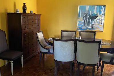 Image de Lovely family space, a home away from home, a stylish quiet space.