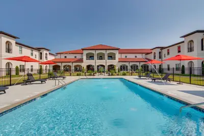 Image de Swim, Golf & Bowl - Loretto Vacation Rental Apt!