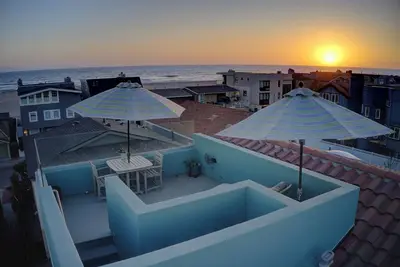 Image de Beauty and the Beach offers Seaside Relaxation