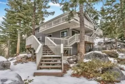 Image de Luxury Mountain Home -Ideal for families- Rare Find- Sleeps 10