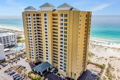 Image de Prime Beachfront Condo w/ Resort Amenities\n
