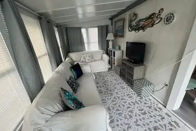 Image de Steps from the Ocean, Two Bedroom Beach Cottage