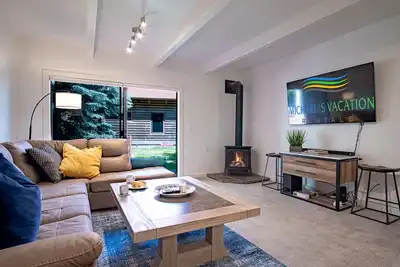 Image de Downtown Ketchum Condo - Walk to Ski Lifts!