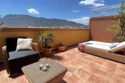 Image de Penthouse-Duplex de luxe pour 4 personnes dans le centre de Denia
