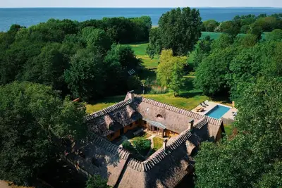 Image de Maison de vacances pour 12 a BĂ…STAD-By Traum