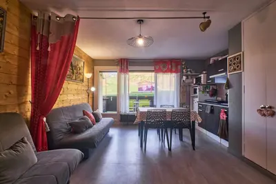 Image de Studio 'Au Pieds Pistes Ski Collet' avec balcon et Wi-Fi