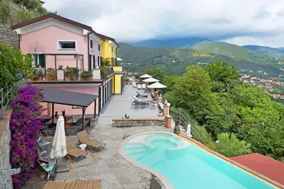 Image de Appartement 'Villa Lice - Vigneto' avec vue sur la montagne, Wi-Fi et climatisation