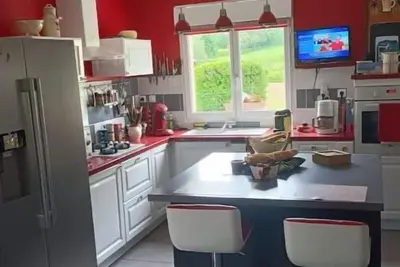 Image de Maison Située Dans un Endroit Calme et Bucolique