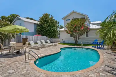 Image de Amazing Beach House with Private Pool!