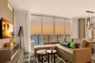 Image de Awesome Bayview|Pools+ Gym