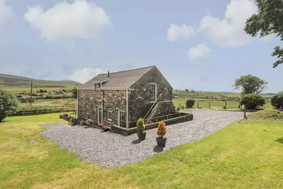 Image de Bwthyn Derwin Fawr, family friendly, with open fire in Penygroes