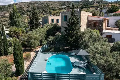 Image de Rogalida, serene villa, pool, Near taverns