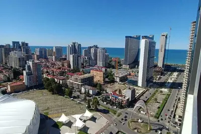 Image de Luxury apartment with full view Sea-City-Mountains 31st floor steps from the sea