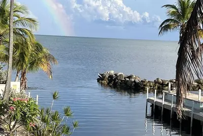Image de Key Largo Oceanside 3/2 with 40 ft boat dock\nBeautiful ocean view. \n