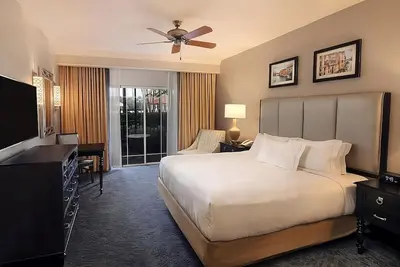Image de Orlando's Hidden Gem! Outdoor Swimming Pool, Full Kitchen, Onsite Restaurant!