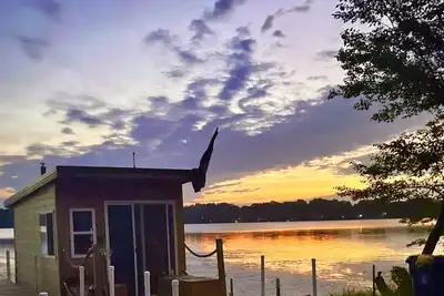 Image de Tiny Houseboat