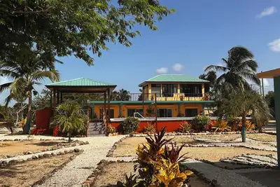 Image de Seafront Tropical Caribbean luxurious home in Sarteneja