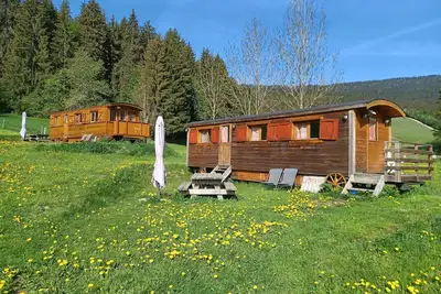 Image de Roulottes a la ferme sur le plateau du Vercors