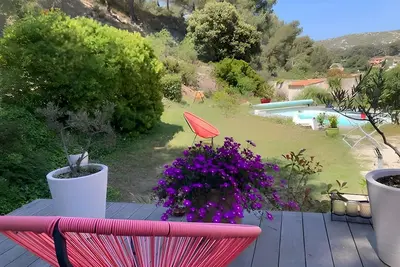 Image de Villa avec piscine sur la CĂ´te Bleue