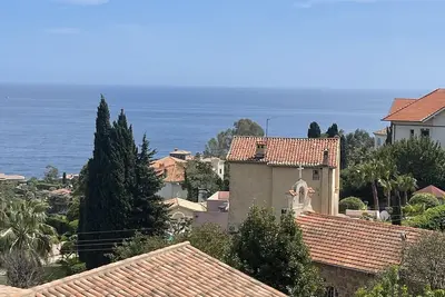 Image de Spectacular sea views, walk to mulitple Mediterranean beaches