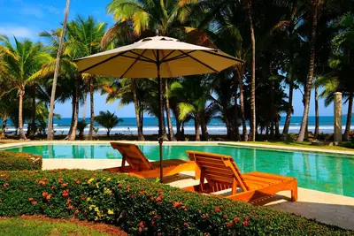 Image de Beachfront Home w/Pool in a Private Complex - Golf & Country Club.