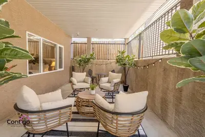 Image de Peaceful 2 Bd Oasis | Private Terrace | Near Yql