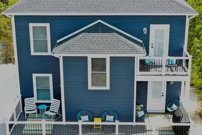 Image de Spacious, pet friendly 5-bedroom house on peaceful Broadkill Beach