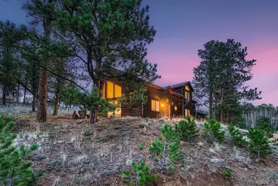 Image de Family & Pet Friendly - Hot Tub - 2 King Beds - Near Denver - Views - Wildlife