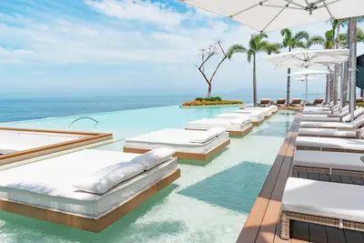 Image de Largest Pv Rooftop Heated Pool, Oversized Terrace Oasis, Zona Romantica, 2 Brm