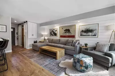 Image de Walk to Village/Gondola, 1br + Private Bunk Area