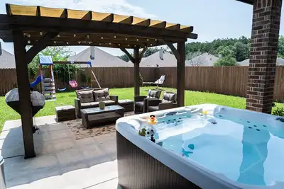 Image de 3br\/2ba Home w\/ Jacuzzi and Kids Playground
