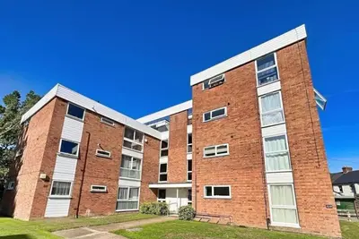 Image de Captivating 1-Bed Apartment in Enfield