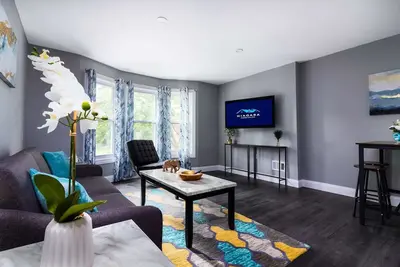 Image de Quaint 1br, 1ba apartment near the Falls & Casino