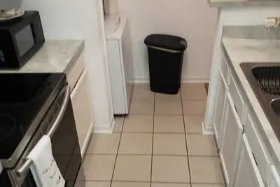 Image de Cozy 2 story townhome, 2 Bed, 2. 5 Bath, near Galleria & easy access to freeways