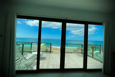 Image de Corcega Beachfront Suite #102