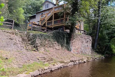 Beautiful House, Phenomenal View!