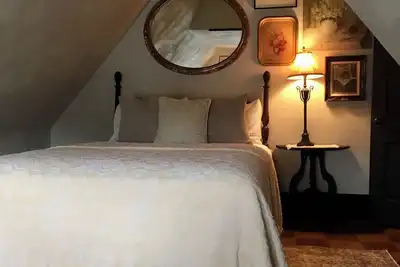 Image de Historic Inn located 2 miles from New River Gorge National Park
