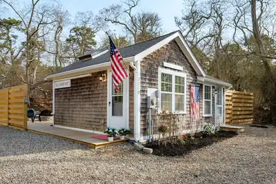 Image de Cockle Cottage - Renovated Chatham Cape House. 9 Miles from Beach