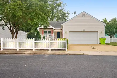 Image de Clearwater - Jamestown Cir | House in Frankford
