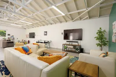 Image de Spacious & Stylish 4br Home near Huntington Beach