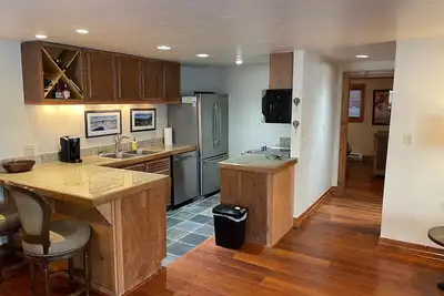 Image de Cozy And Peaceful West Vail, Huge Private Deck, Walk To Bus Stop