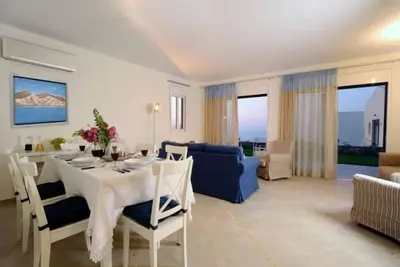 Image de Villa Avra, amazing sunsets, excellent seaview!