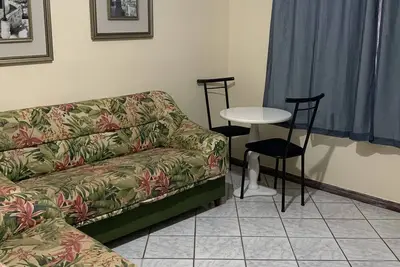 Image de 70 meters from the beach sand - 2 bedroom apartment - covered garage - wifi - Netflix!