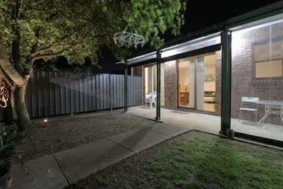 Image de Massive-Keyless Entry + 2 Studios Avail4Xtra