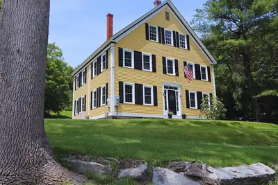 Image de Hillside Haven: Luxe Farm Escape with 5br - 2 King Bed - 2 Full Bath - Sleeps 10