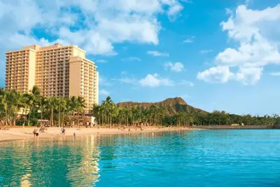 Image de Ideal Mix of Comfort and Value! 3 City View Units, Beachfront Property, Pool