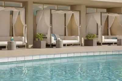 Best Value, Quality Stay! Diamond Head View, Beachfront Property, Pool