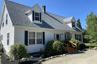 Image de Bar Harbor 5 bedroom 3 bath with hot tub and large backyard