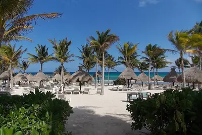 Image de Beautiful Resorts, Ocean Front, Aqua Park, Cirque du Soleil, Pga Golf Course